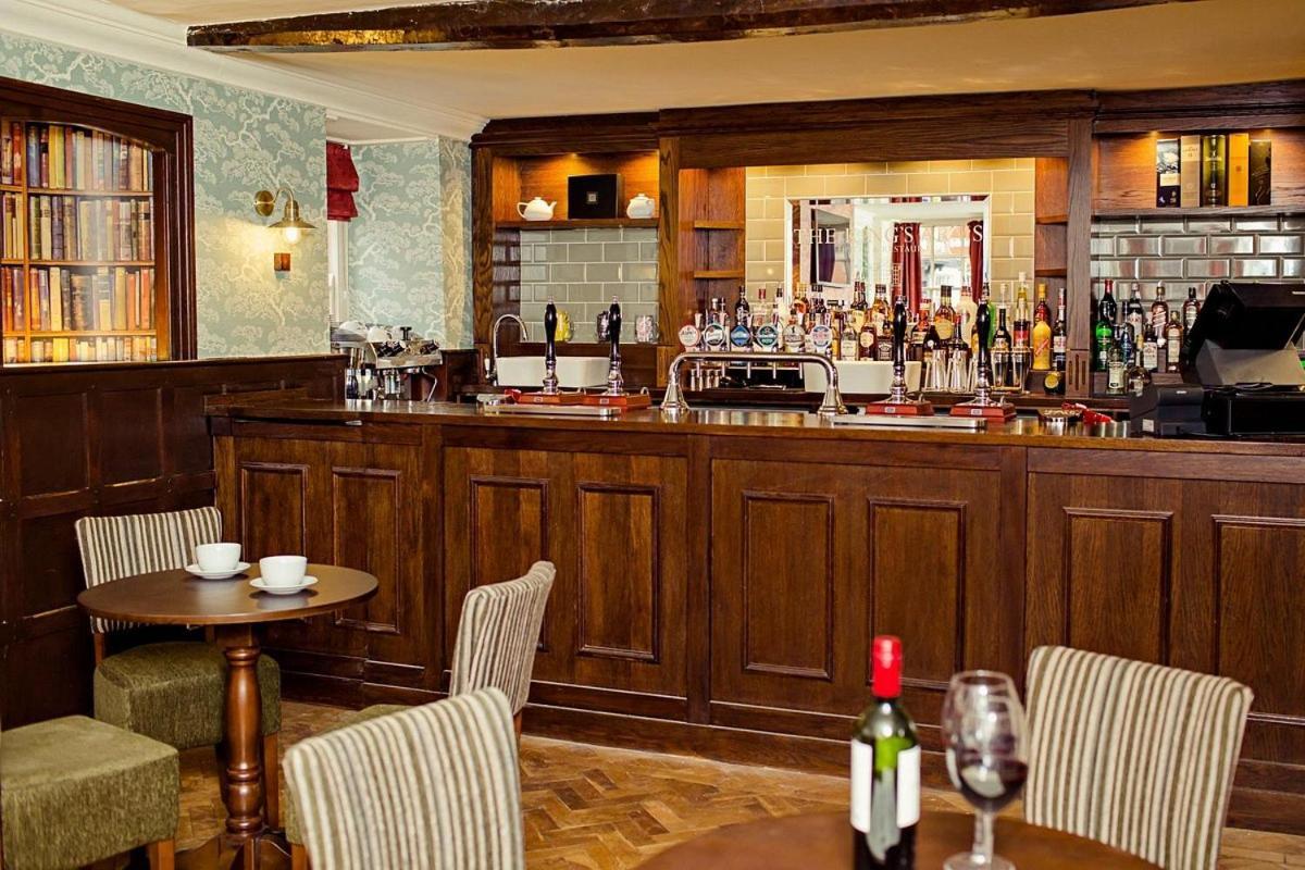 Kings Arms Hotel Μπίσεστερ Εξωτερικό φωτογραφία